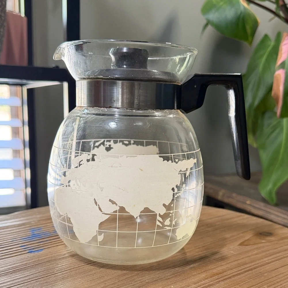 1970s Nestle Nescafé Glass Coffee Carafe with World Map Design - Picture 1 of 3